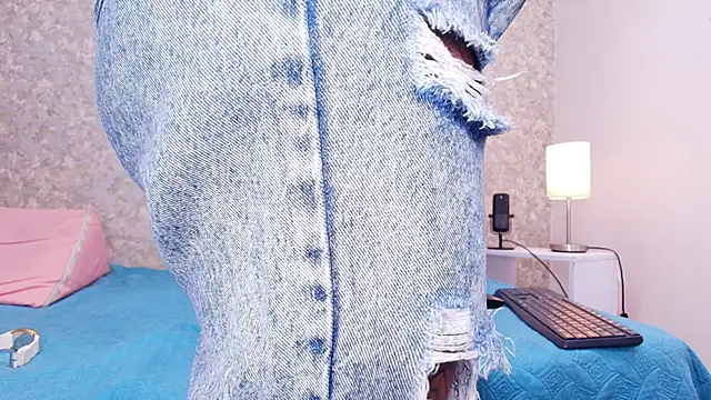 Snapshot of samanta_360 chatting on 4, 2, 2025 samanta 360 online show from 4, 2, 2025