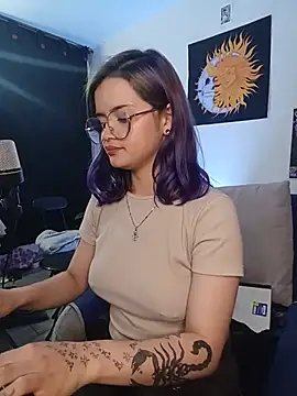 Snapshot of Raventh_ chatting on 18, 7, 2026 Raventh online show from 18, 7, 2026