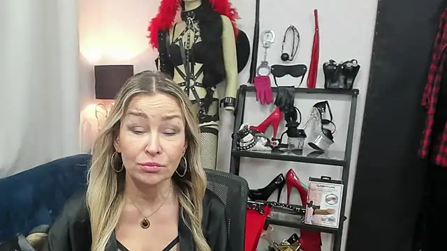 crystaLUX online show from 3, 2, 2026