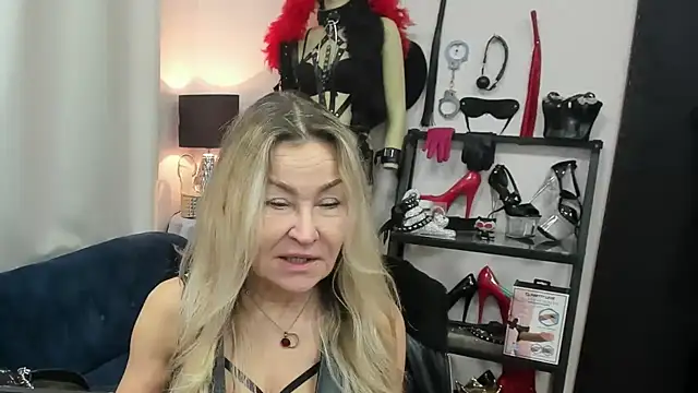 crystaLUX online show from 9, 3, 2026