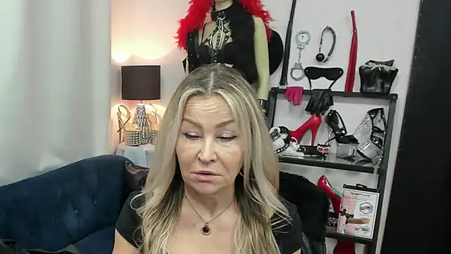 crystaLUX online show from 3, 4, 2026