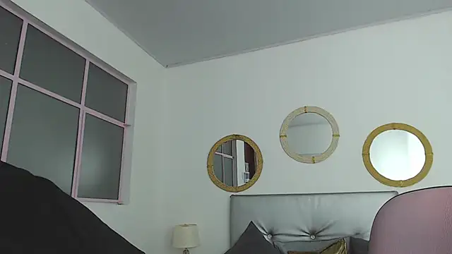 PINK  LOLA1 online show from 2, 2, 2025