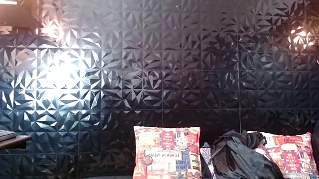 PINK  LOLA1 online show from 8, 9, 2025