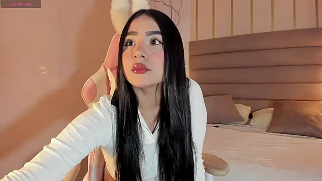 Snapshot of Mariana_sweetest chatting on 13, 3, 2025 Mariana sweetest online show from 13, 3, 2025