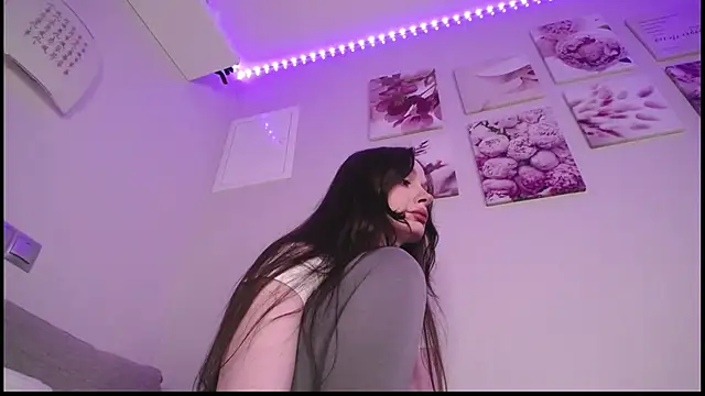 Snapshot of Agness_sweet chatting on 3, 2, 2025 Agness sweet online show from 3, 2, 2025