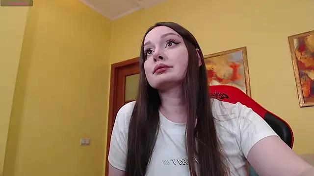 Snapshot of Agness_sweet chatting on 4, 3, 2026 Agness sweet online show from 4, 3, 2026