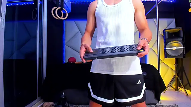 Snapshot of Aydenmiller96 chatting on 16, 5, 2026 Aydenmiller96 online show from 16, 5, 2026