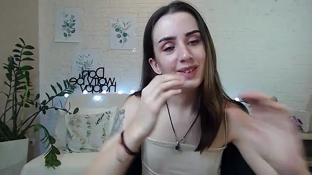 Snapshot of FranceskoJones chatting on 10, 1, 2025 FranceskoJones online show from 10, 1, 2025
