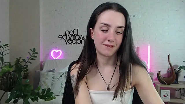 Snapshot of FranceskoJones chatting on 4, 3, 2025 FranceskoJones online show from 4, 3, 2025