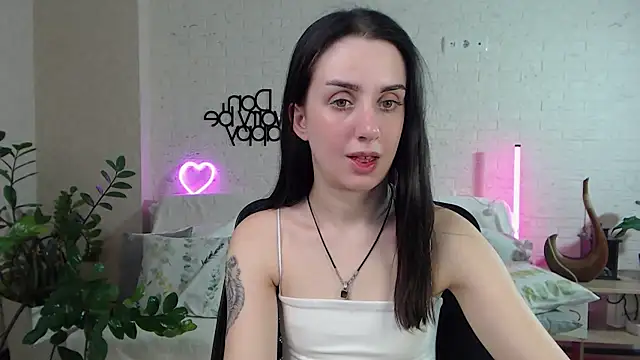 Snapshot of FranceskoJones chatting on 4, 3, 2025 FranceskoJones online show from 4, 3, 2025