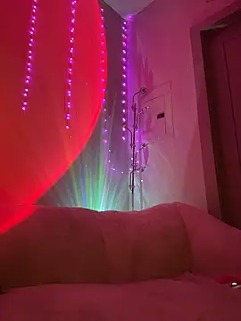 thebrattygoddess online show from 1, 11, 2025