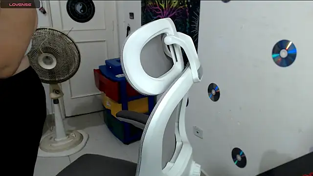 Snapshot of xherry_horny chatting on 11, 11, 2025 xherry horny online show from 11, 11, 2025