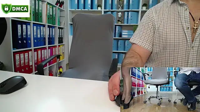 Snapshot of secret-office chatting on 9, 5, 2026 secret-office online show from 9, 5, 2026