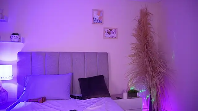 curvyliciousss online show from 29, 12, 2024