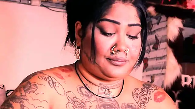 Snapshot of indian_dreamgirl chatting on 15, 10, 2025 indian dreamgirl online show from 15, 10, 2025