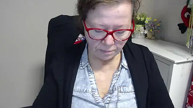 Adelewildx online show from 19, 2, 2025