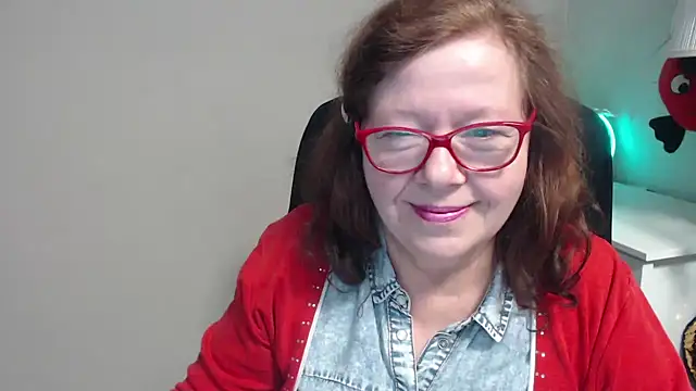 Adelewildx online show from 17, 3, 2025