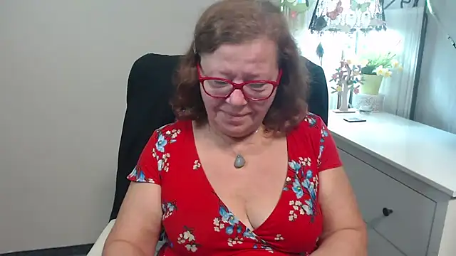 Adelewildx online show from 9, 9, 2025