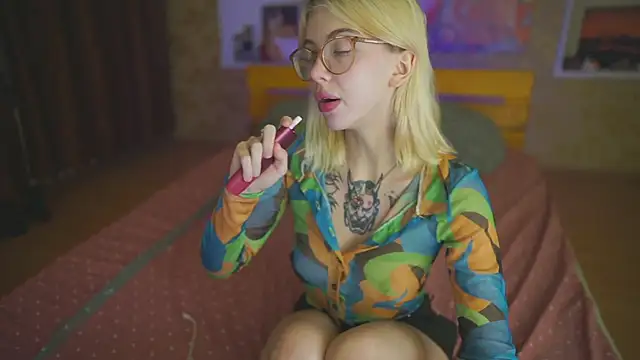 Allison Cuty online show from 20, 12, 2024