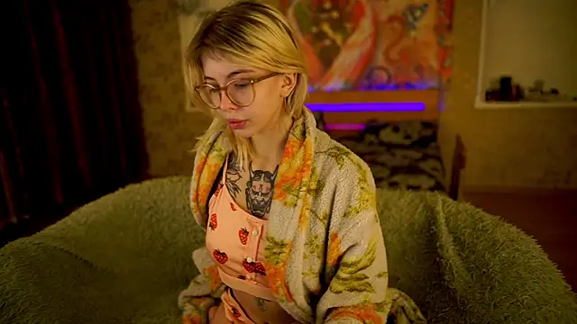 Allison Cuty online show from 15, 2, 2025