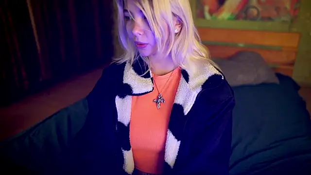 Allison Cuty online show from 25, 9, 2025