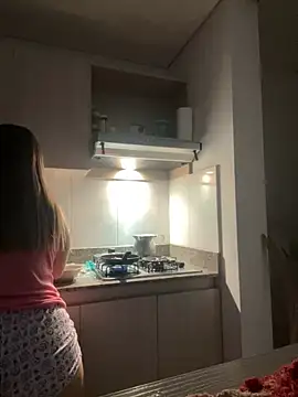 roxie gates  online show from 2, 2, 2025