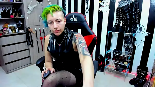 Mistress Yelena online show from 14, 1, 2025