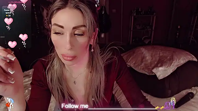 AnnieGOld  online show from 15, 2, 2026