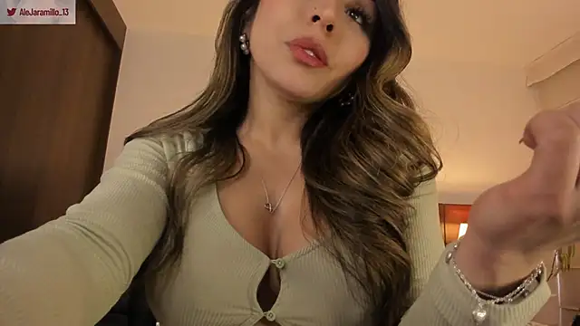 Snapshot of AleJaramillo_ chatting on 20, 12, 2024 AleJaramillo online show from 20, 12, 2024