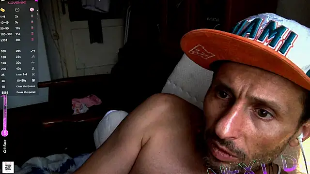 Snapshot of FireFox_Feel chatting on 6, 12, 2024 FireFox Feel online show from 6, 12, 2024