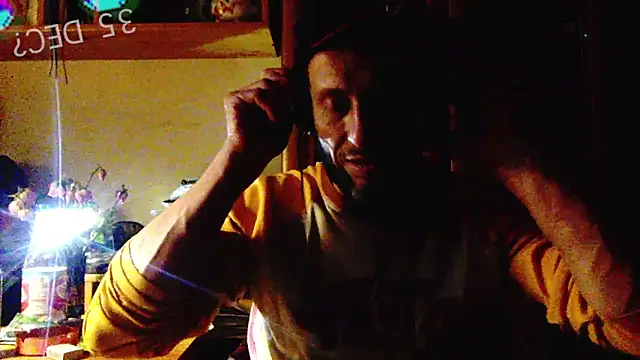 Snapshot of FireFox_Feel chatting on 16, 1, 2025 FireFox Feel online show from 16, 1, 2025