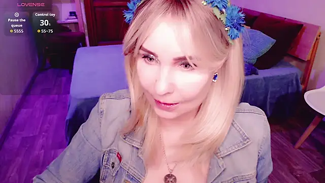  unique cam  online show from 18, 4, 2026