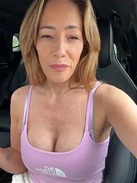 Snapshot of SweeetAlegra chatting on 5, 3, 2026 SweeetAlegra online show from 5, 3, 2026