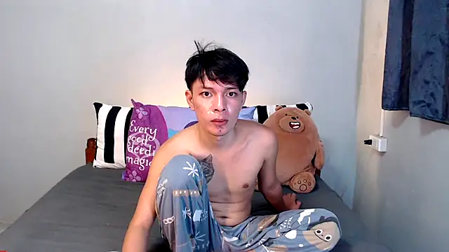 Snapshot of urpinoyasian chatting on 8, 11, 2025 urpinoyasian online show from 8, 11, 2025