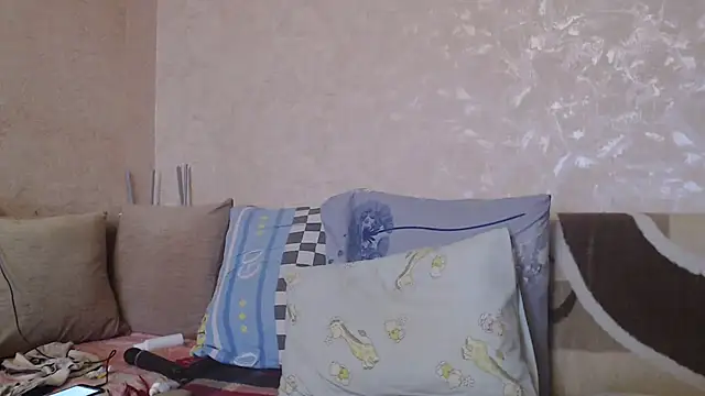 Snapshot of Amy_August chatting on 5, 2, 2025 Amy August online show from 5, 2, 2025