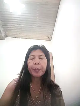 Snapshot of TropicalFlower chatting on 5, 4, 2026 TropicalFlower online show from 5, 4, 2026