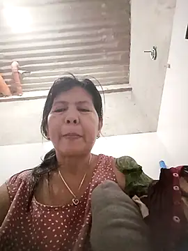 Snapshot of TropicalFlower chatting on 8, 4, 2026 TropicalFlower online show from 8, 4, 2026