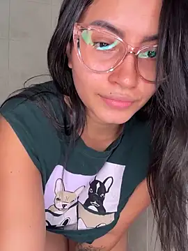 PaulinaBelushi online show from 11, 12, 2024