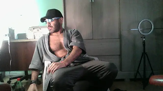 Snapshot of MILITARS chatting on 25, 6, 2026 MILITARS online show from 25, 6, 2026