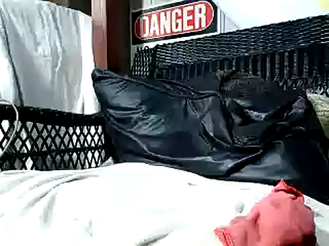 HungHawaiian808xh online show from 15, 12, 2025