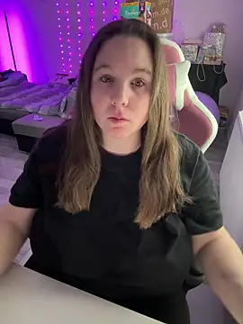 AureliaWinter online show from 8, 2, 2026