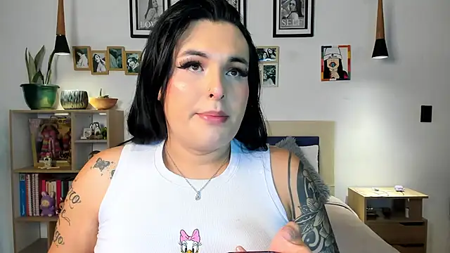 naty pink online show from 10, 3, 2026