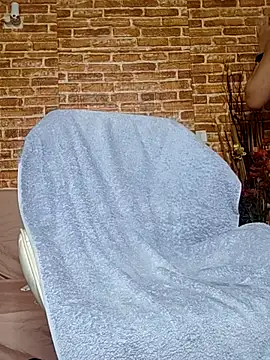 Snapshot of _Horny_milf_ chatting on 15, 5, 2026 Horny milf online show from 15, 5, 2026
