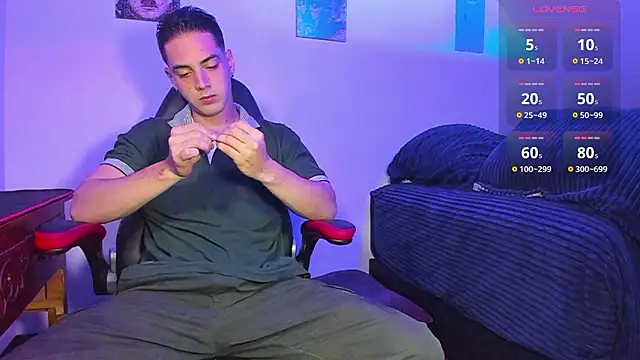 Alex smith00 online show from 7, 12, 2024