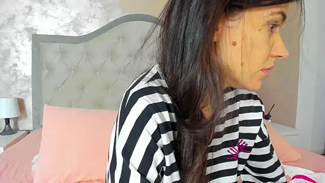 Snapshot of JennaMyers chatting on 16, 11, 2025 JennaMyers online show from 16, 11, 2025