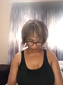 Hotgrannyx online show from 11, 11, 2025