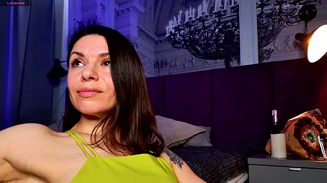 SofiaFoster  online show from 20, 1, 2025