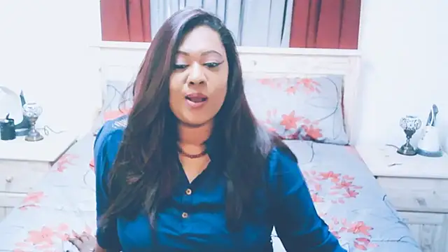 Snapshot of Indianlust69 chatting on 4, 10, 2025 Indianlust69 online show from 4, 10, 2025