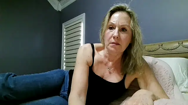 Lisaisluscious online show from 18, 4, 2026