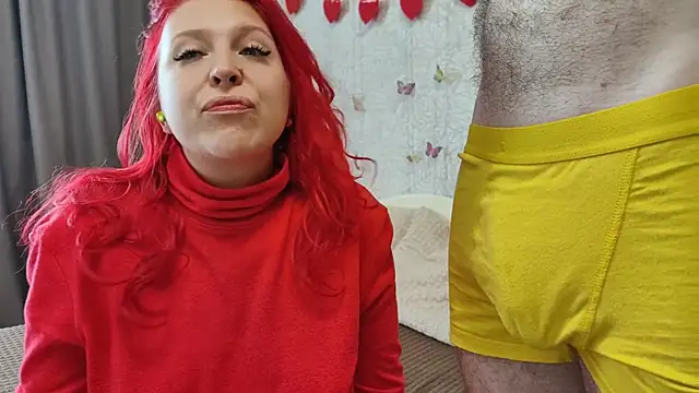 Snapshot of GenrikhBecca chatting on 25, 10, 2025 GenrikhBecca online show from 25, 10, 2025